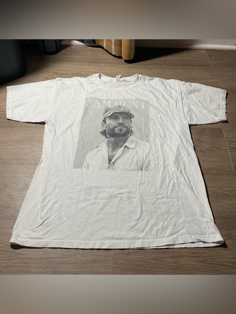 Sam Hunt White Graphic Concert Photo Tee Men’s XL T-Shirt Outskirts Tour